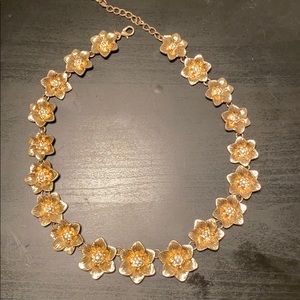 flower necklace